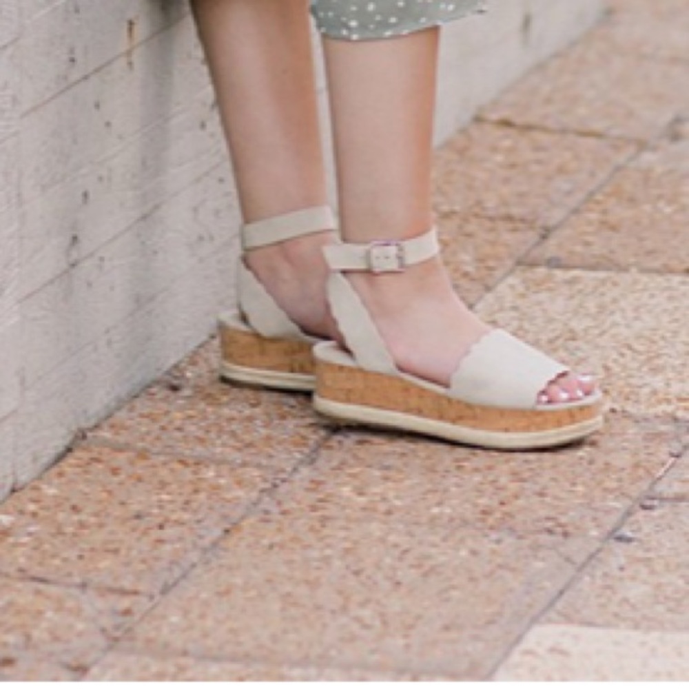 Marc Fisher platform sandals
